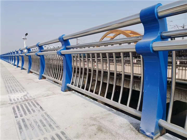 天门304不锈钢复合管护栏的生产工艺揭秘